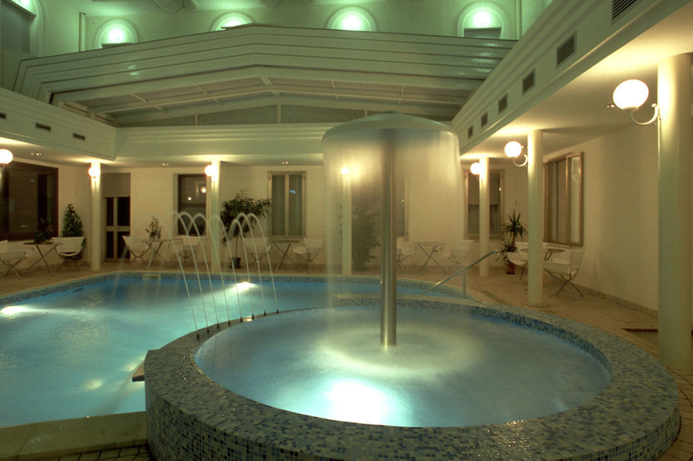 בלריה-איגאה מרינה Hotel Agostini מראה חיצוני תמונה